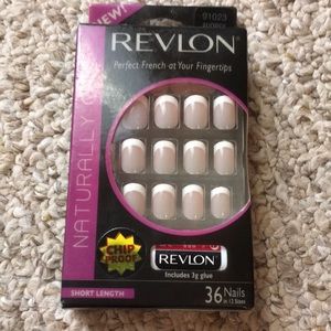 Revlon Perfect French Fake Nails